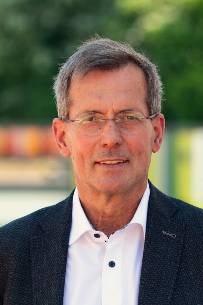 Dr. Helmut Steininger