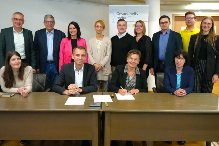Mit der Vertragsunterzeichnung der beteiligten Einrichtungen wurde der Ausbildungsverbund besiegelt.